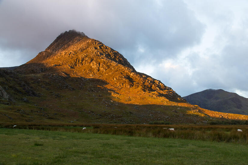 Sunrise over Tryfan