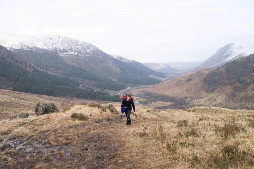 Walking in to Stob Ban