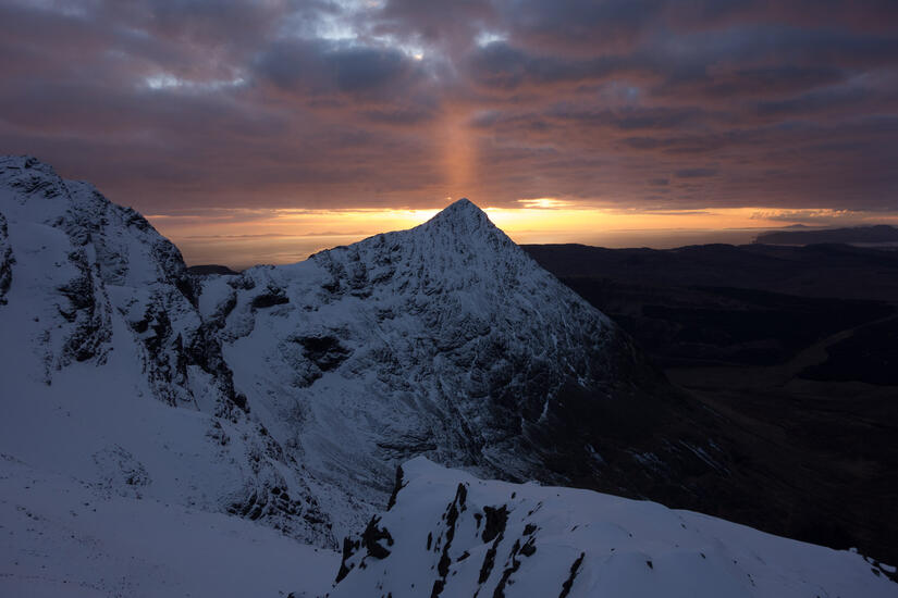 Stunning sunset over Sgurr Thuilm