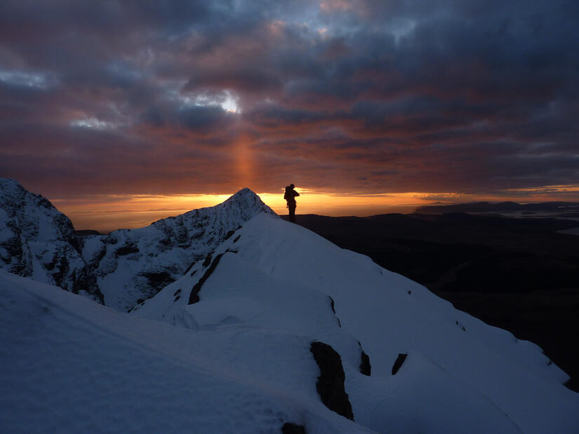 Stunning sunset over Sgurr Thuilm