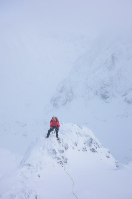 Moving togeather on the ridge